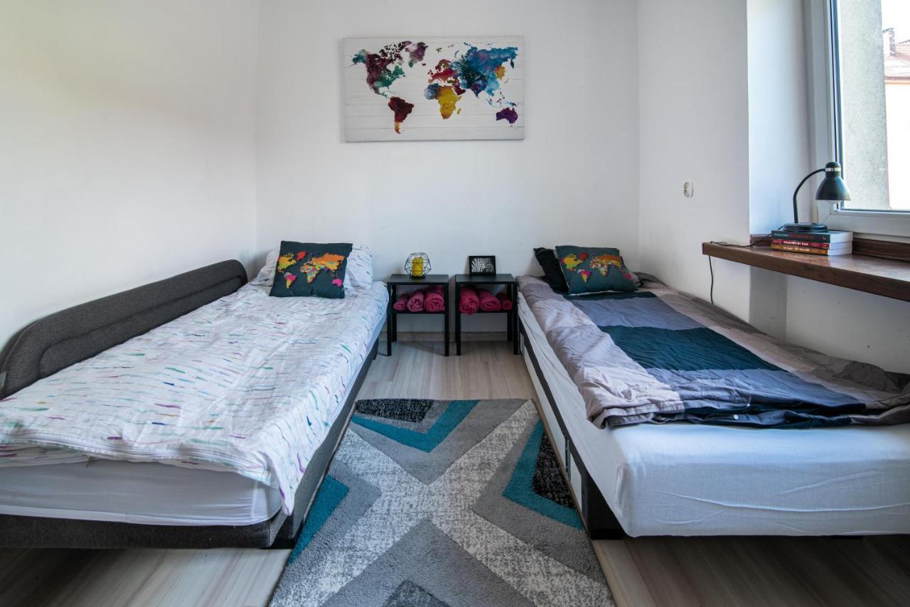House With Lanterns Apartment Tychy Bagian luar foto